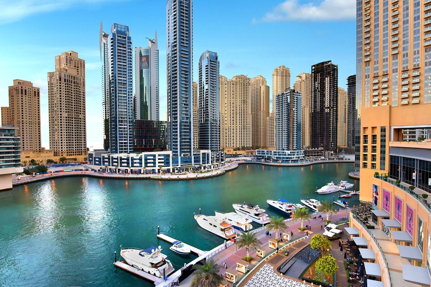 dubai marina mall yacht